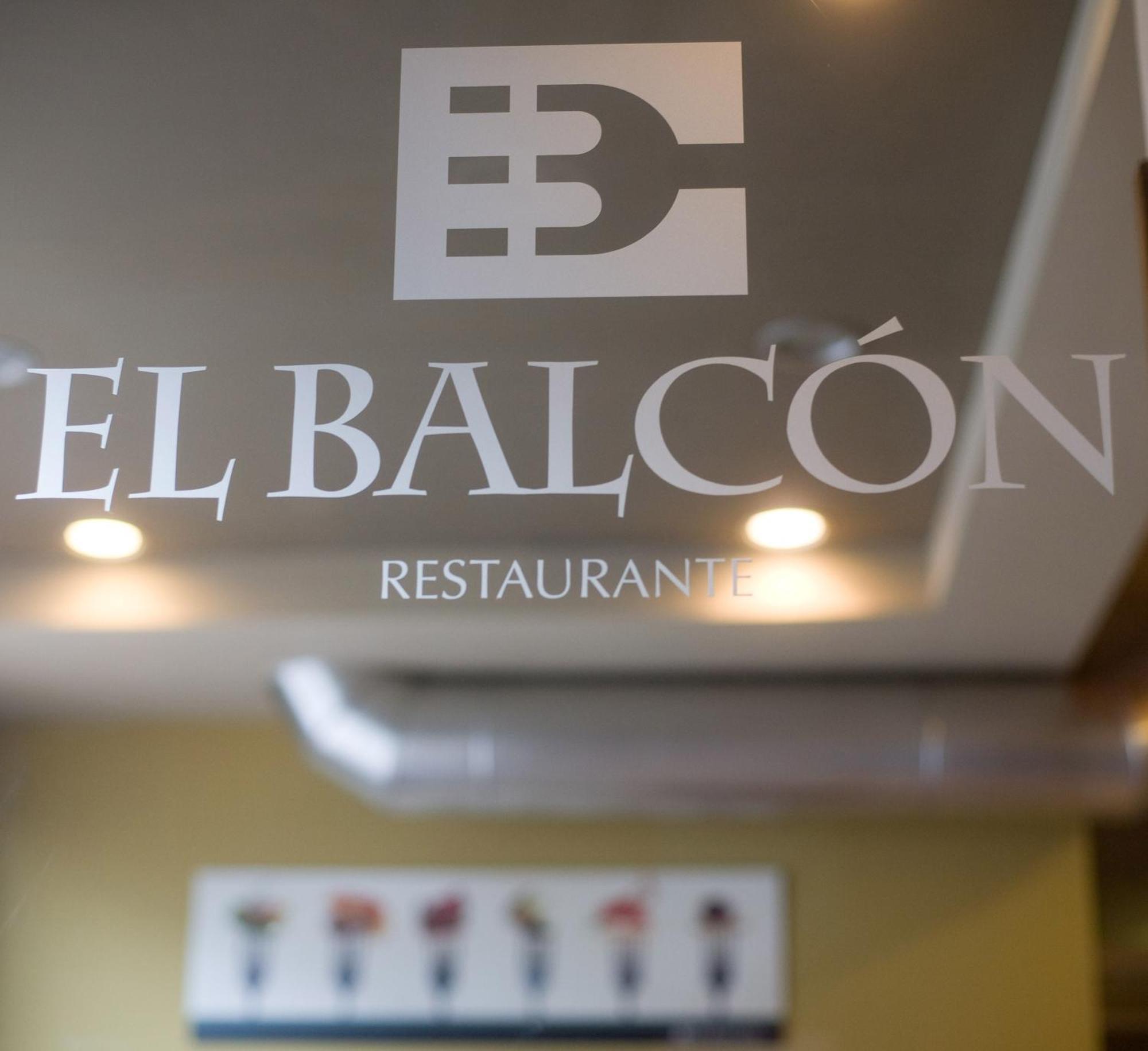 Hotel El Balcon Aviles Exterior photo